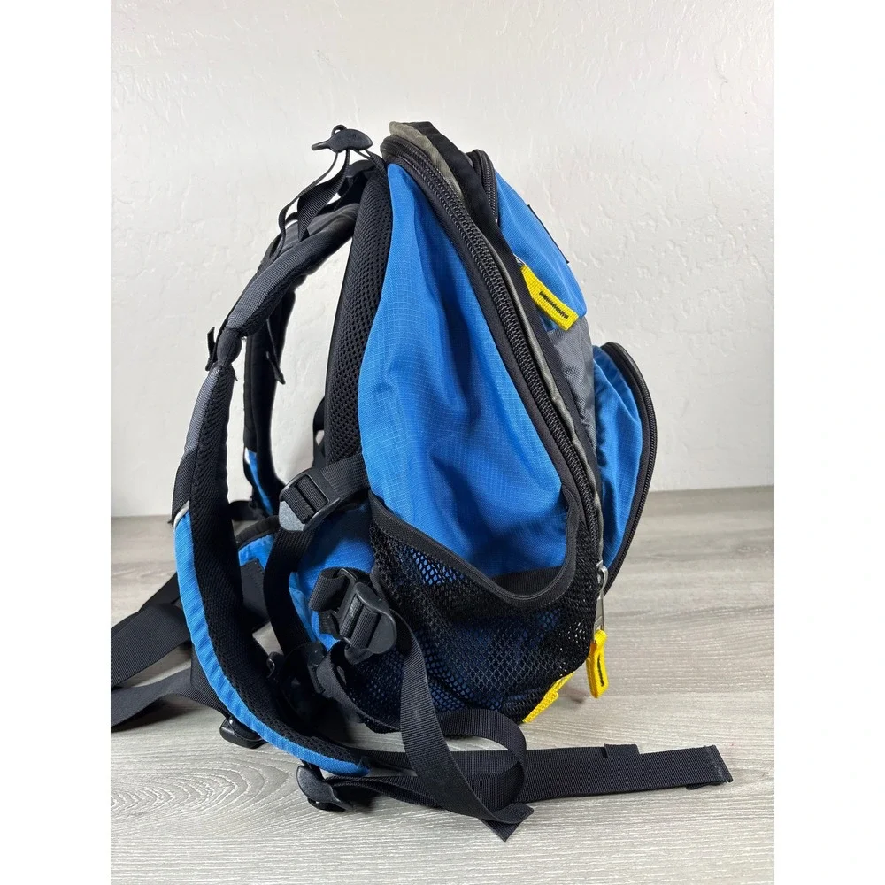 Mountainsmith Tundra Large Black/Blue Hiking Backpack Belted Padded Non Frame
